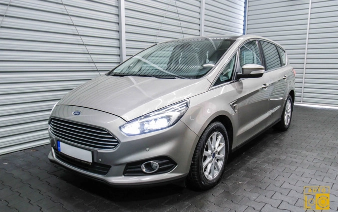 Ford S-Max cena 58999 przebieg: 239000, rok produkcji 2017 z Kielce małe 742